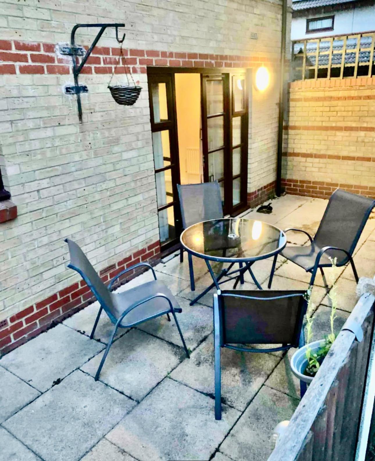 Spacious & Modern 2 Bed Sleeps 5 In Walthamstow London Exteriör bild